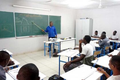 Enseignants répétiteurs